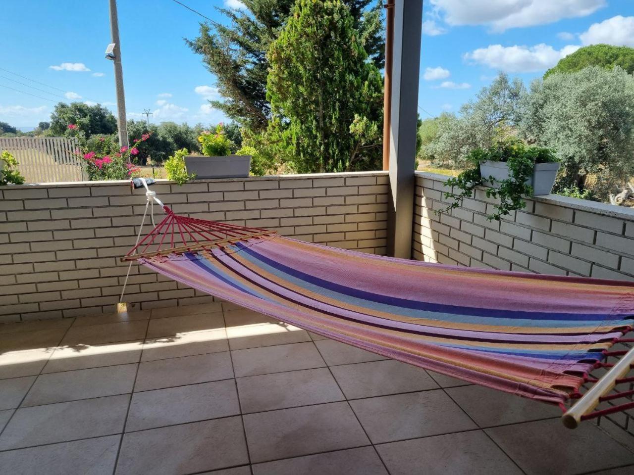 Accogliente Villa Con Piscina Калтаджироне Екстериор снимка