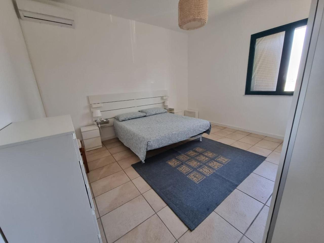 Accogliente Villa Con Piscina Калтаджироне Екстериор снимка