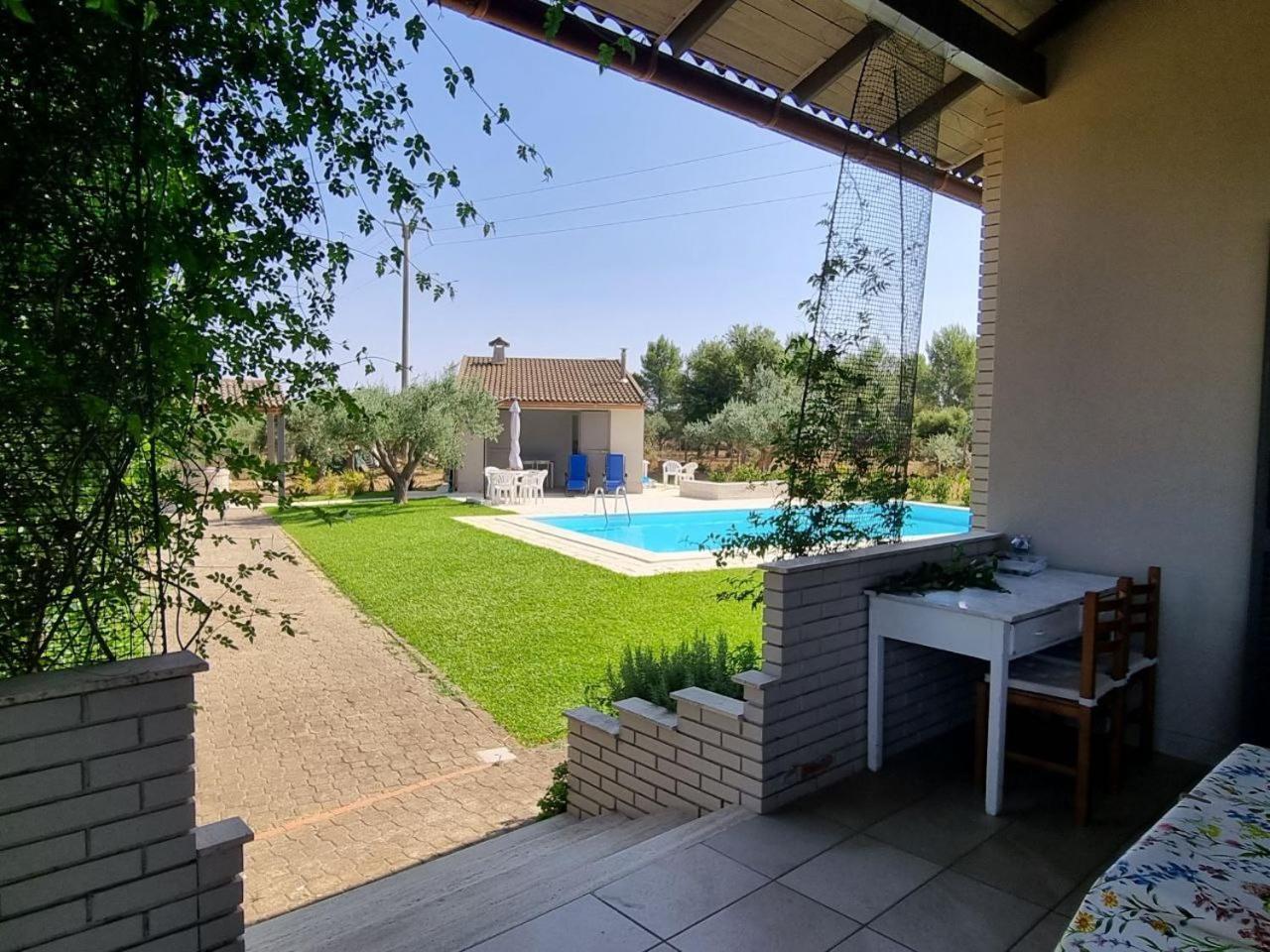 Accogliente Villa Con Piscina Калтаджироне Екстериор снимка